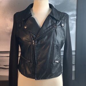 Neu Look Black Faux Leather Cropped Knit Sleeves Motorcycle Jacket Sz M